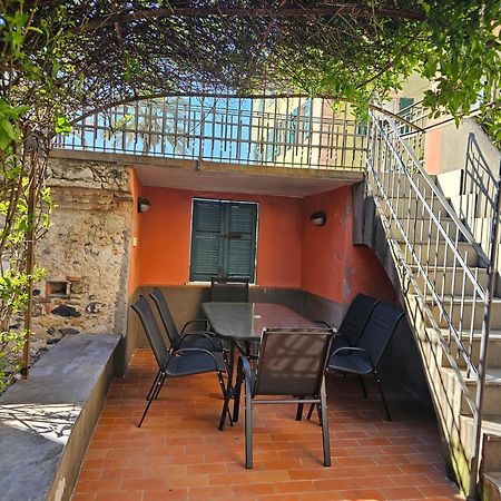 Casa Atena, Spaziosa, Romantica Con Idromassaggio Privato Варацце Экстерьер фото
